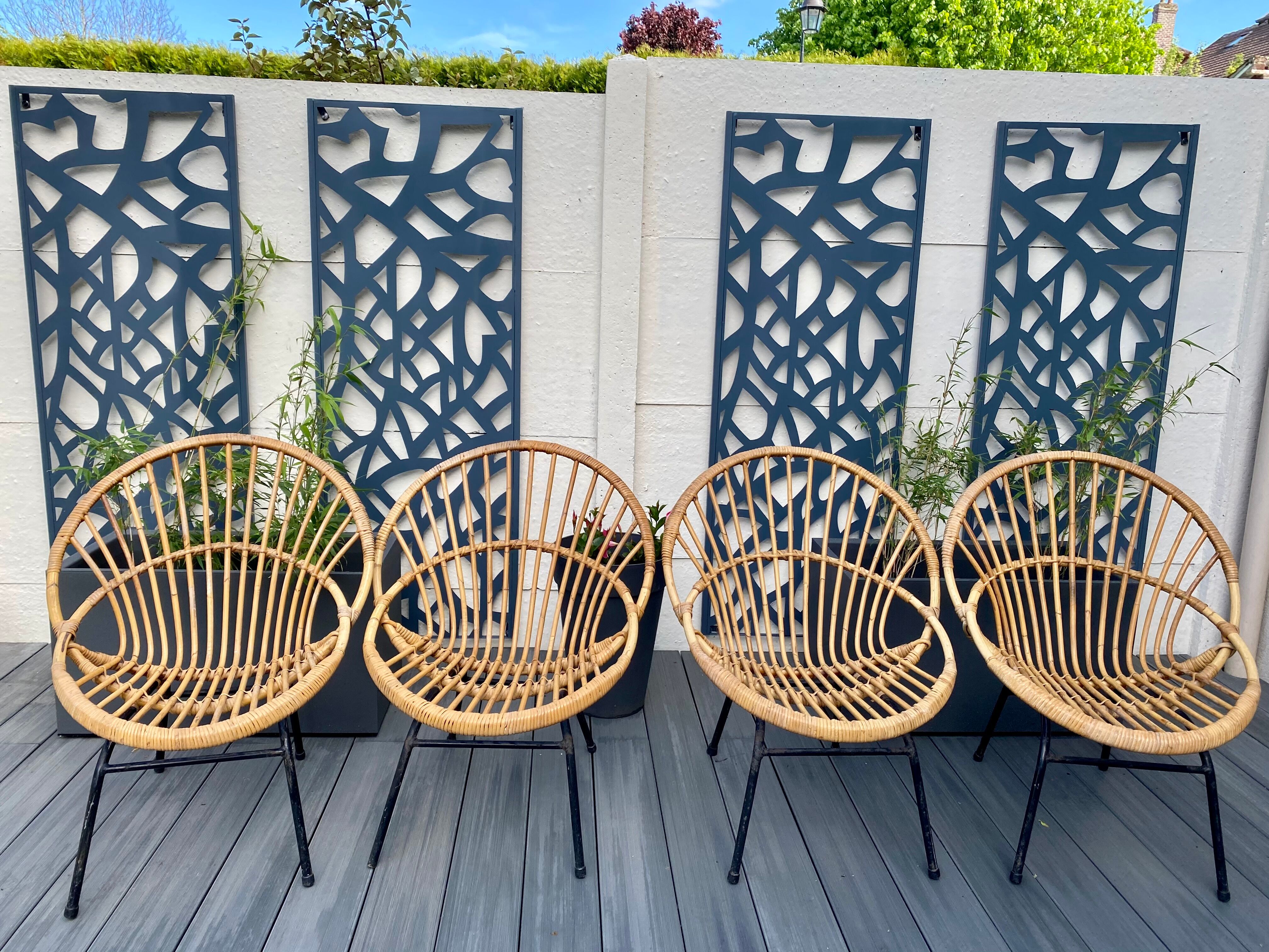 Former vintage rattan lounge