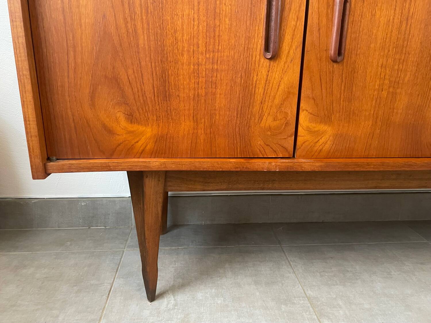 Very beautiful vintage Scandinavian teak sideboard