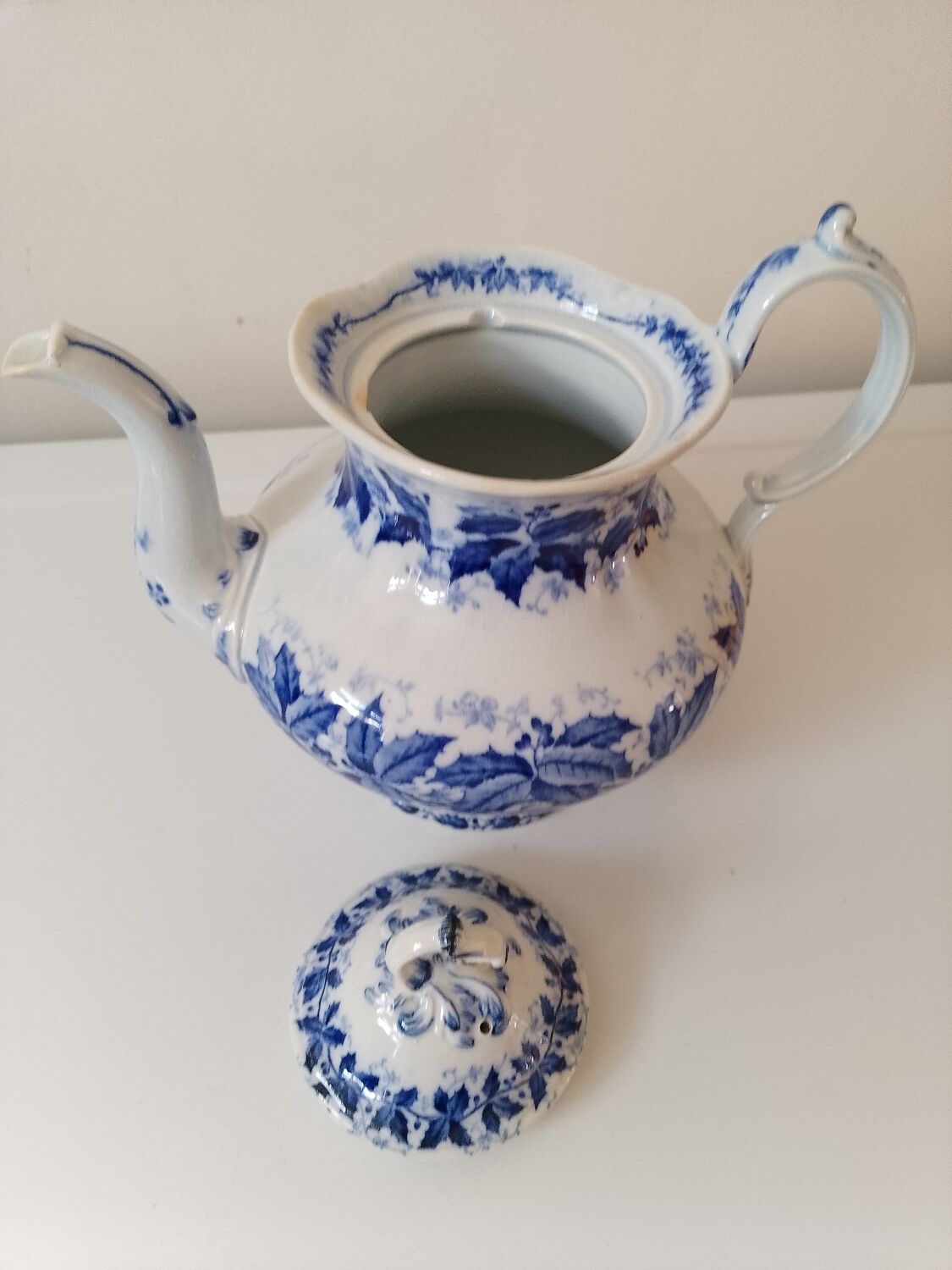 19th century Creil Montereau teapot
