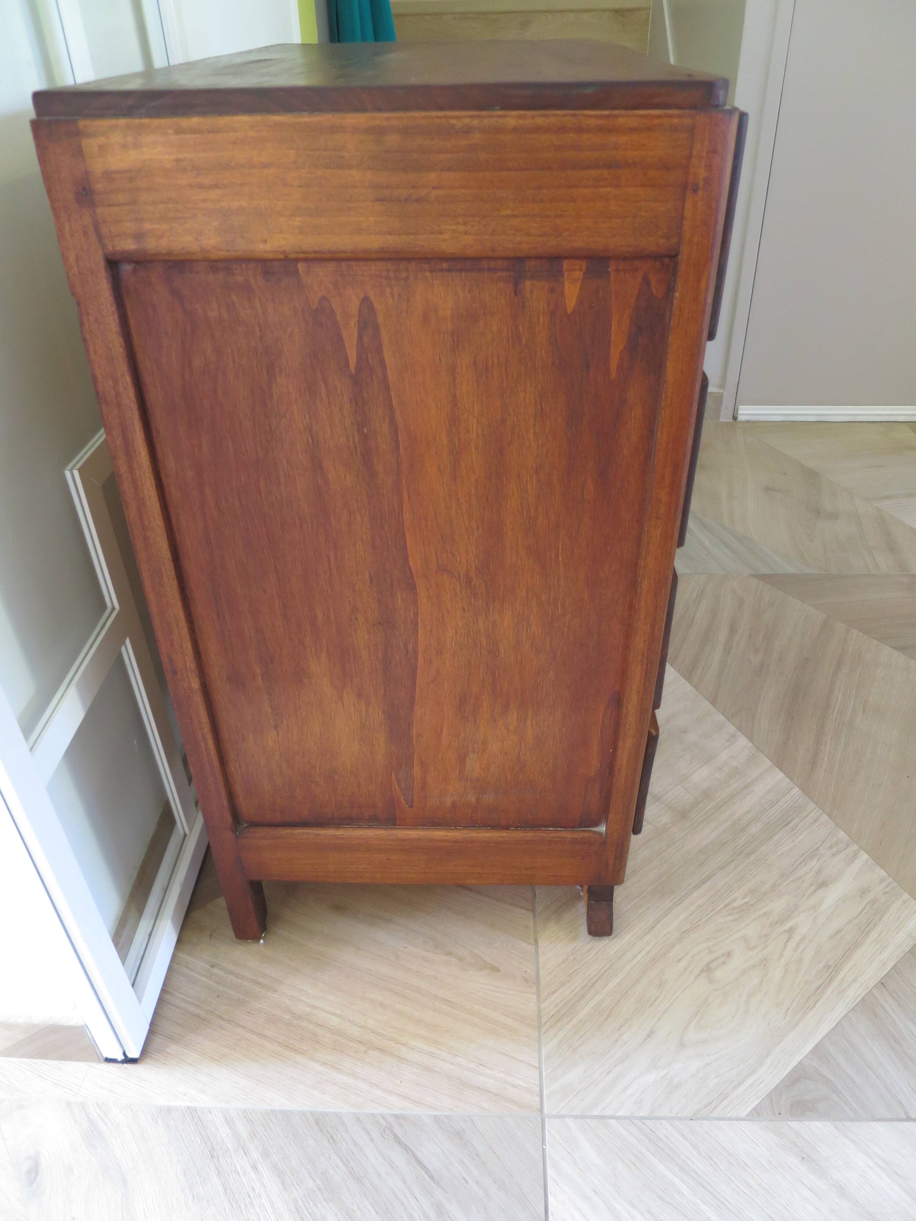 Rare - belle commode art déco 4 tiroirs - années 60 - Patine noyer - Pieds moustache