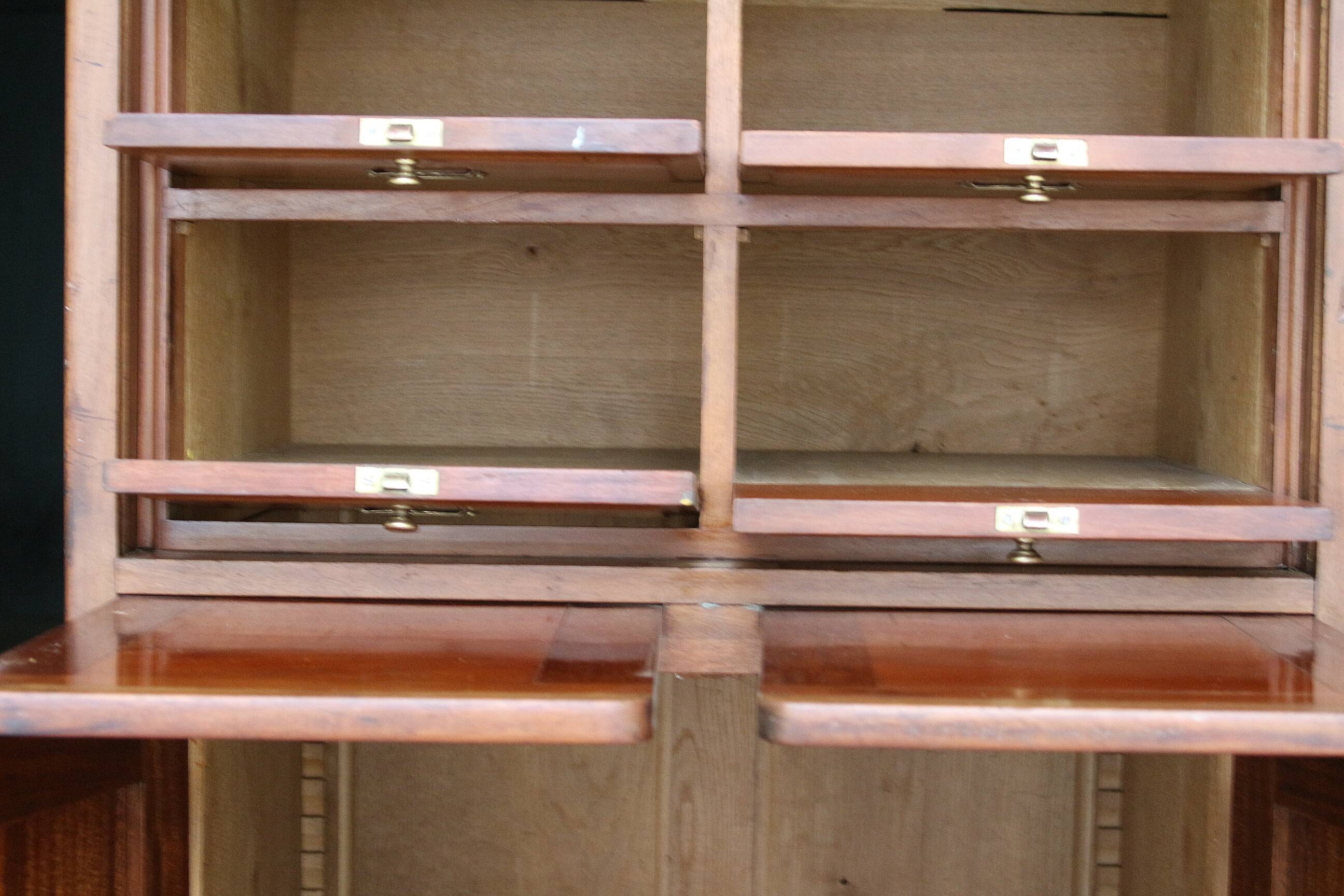 Shannon notary's filing cabinet, in solid mahogany (circa 1900)