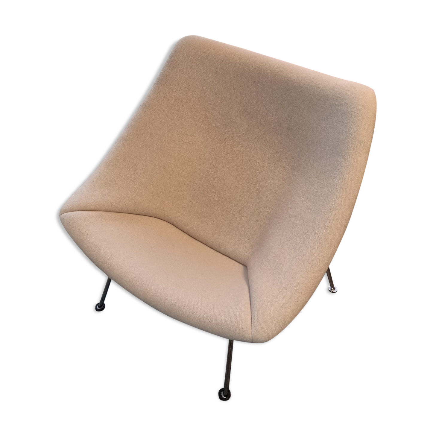 Pierre Paulin Oyster armchair reupholstered