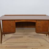 Teak Desk by Svend Åge Madsen for H.P. Hansen, 1960s