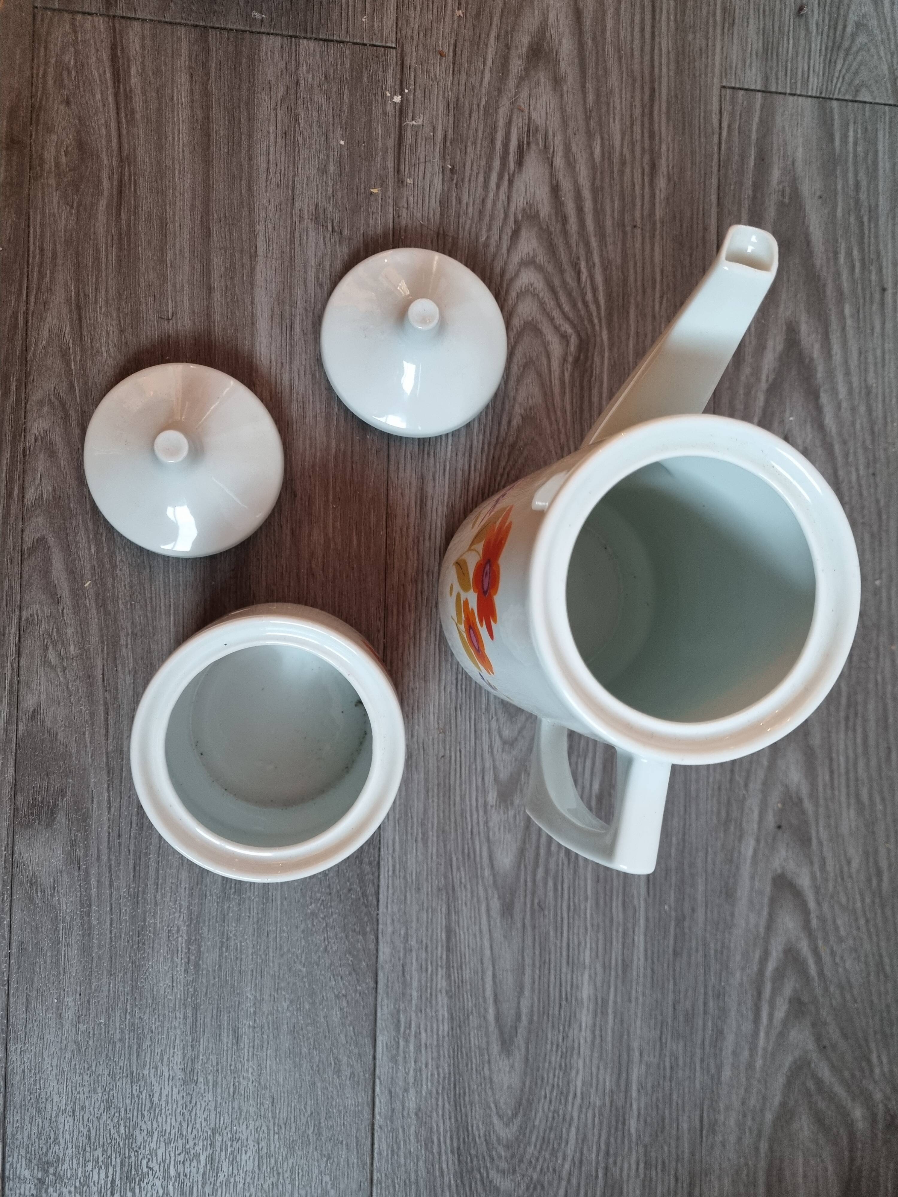 Porcelain coffee maker l'hirondelle from 1980