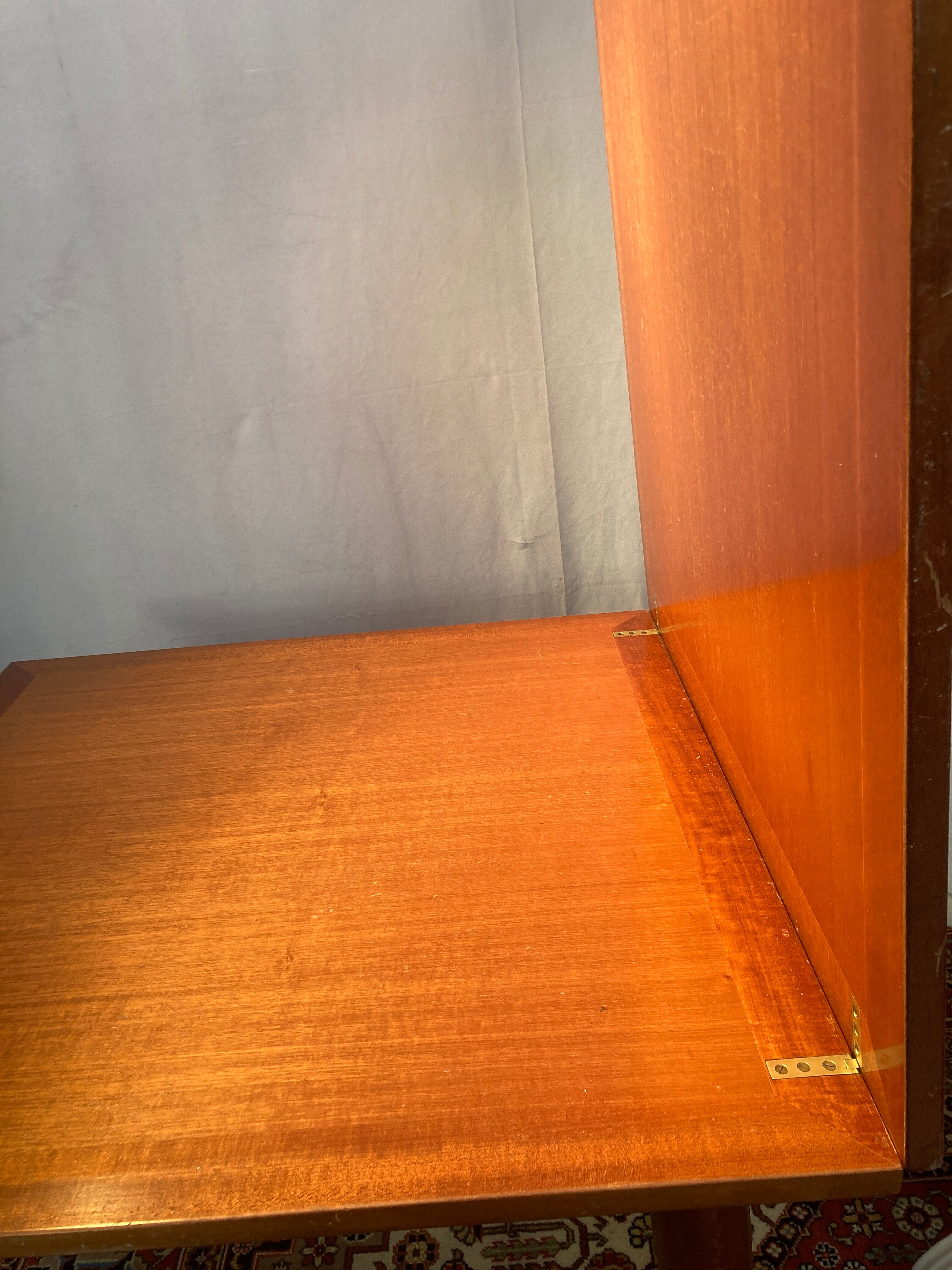 Folding vintage table