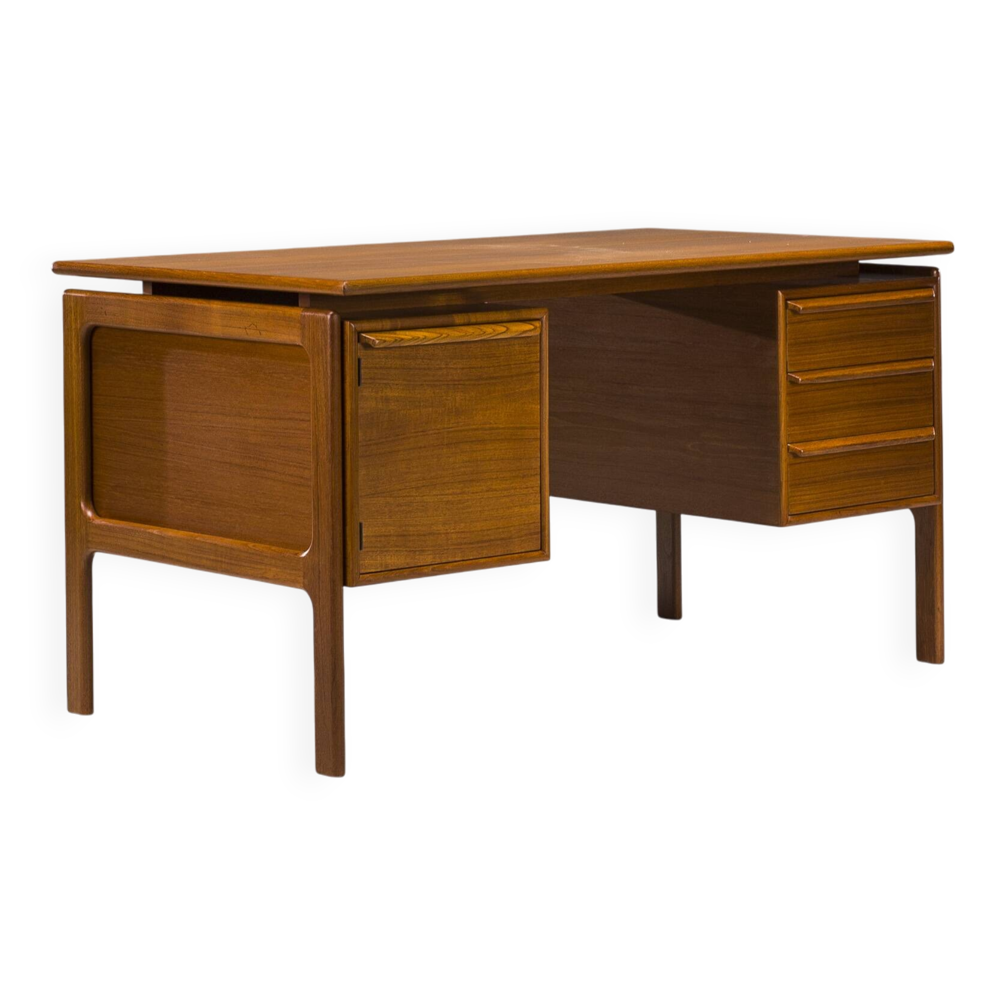 Mid-Century Teak Freestanding Desk from GV Møbler, 1970s