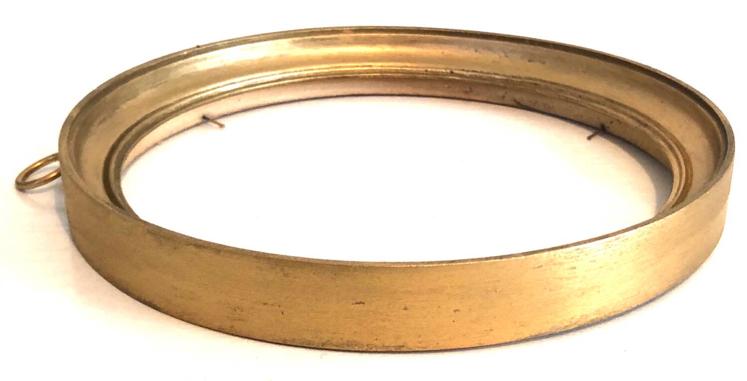 Round golden wood frame