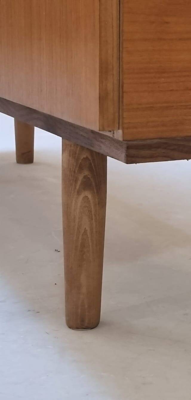 Armoire du milieu du siècle