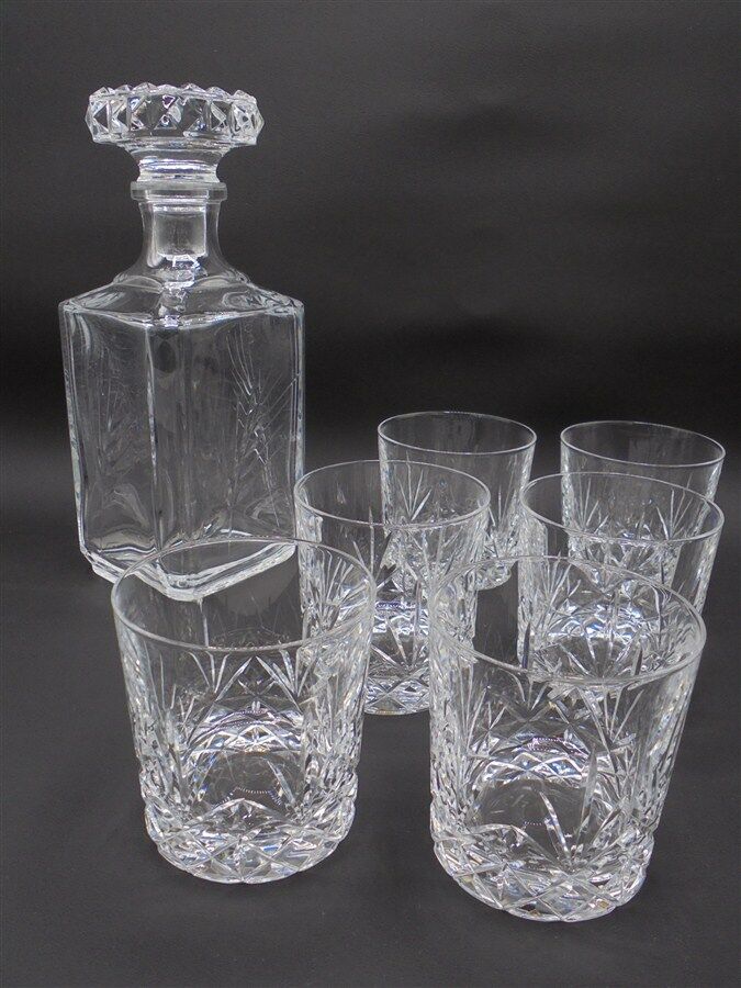 Whisky glass service