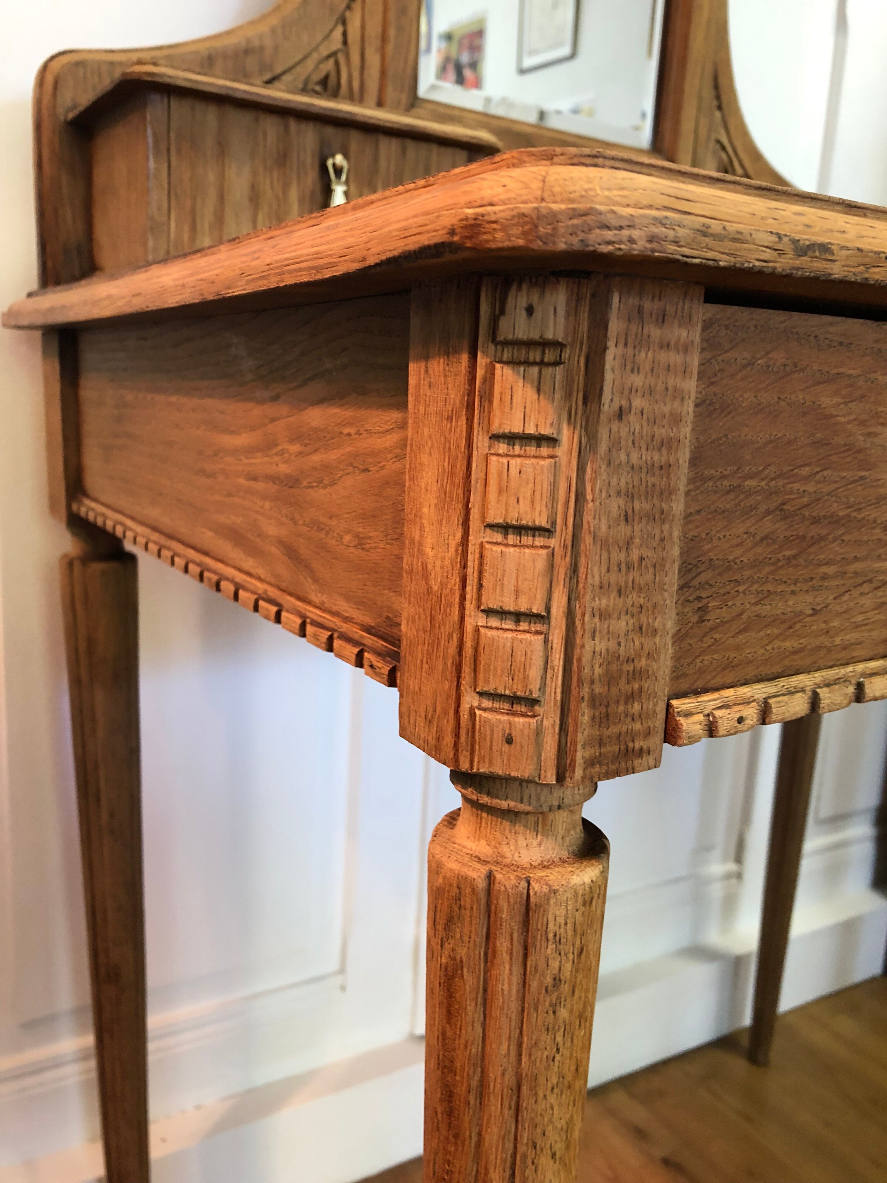 Art Deco dressing table