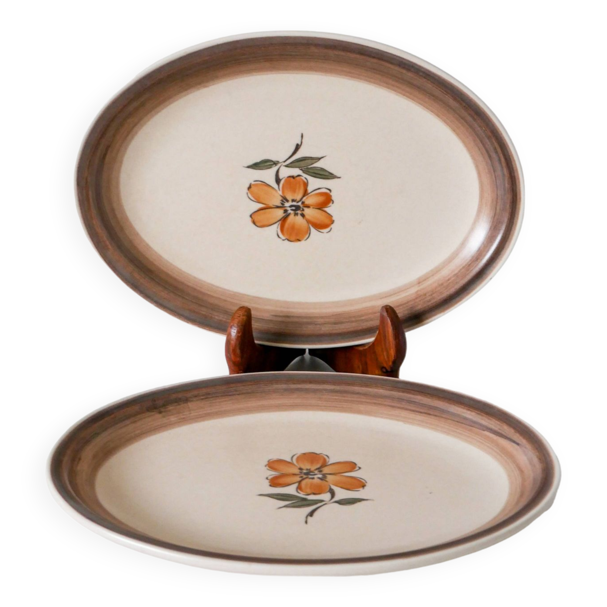 Duo of Gien sandstone bowls with flowers 1970