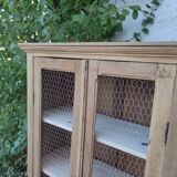 Small mesh cabinet, display case