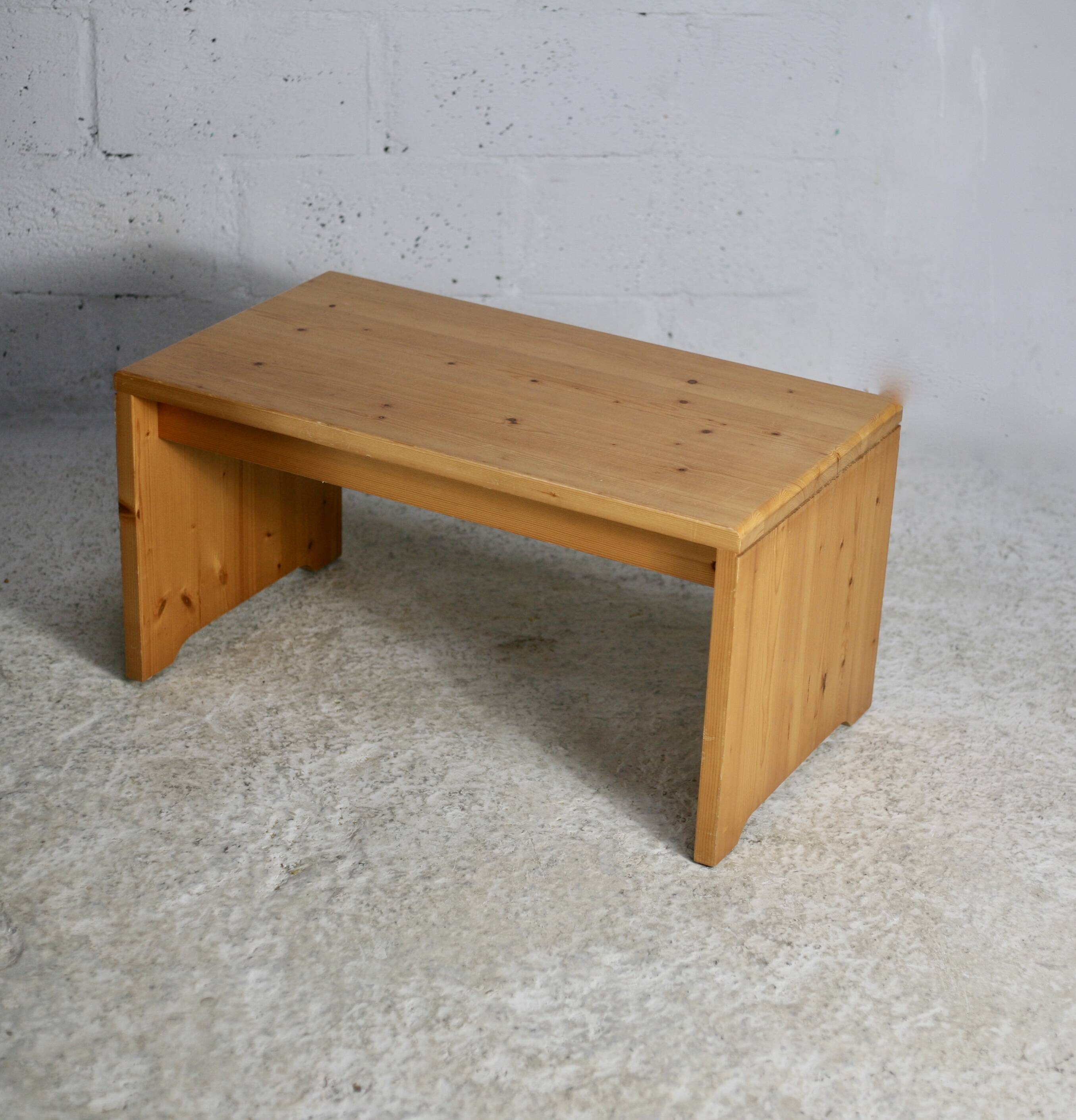 Charlotte Perriand (selection of) for Les Arcs, rare pine coffee table, France, circa 1960