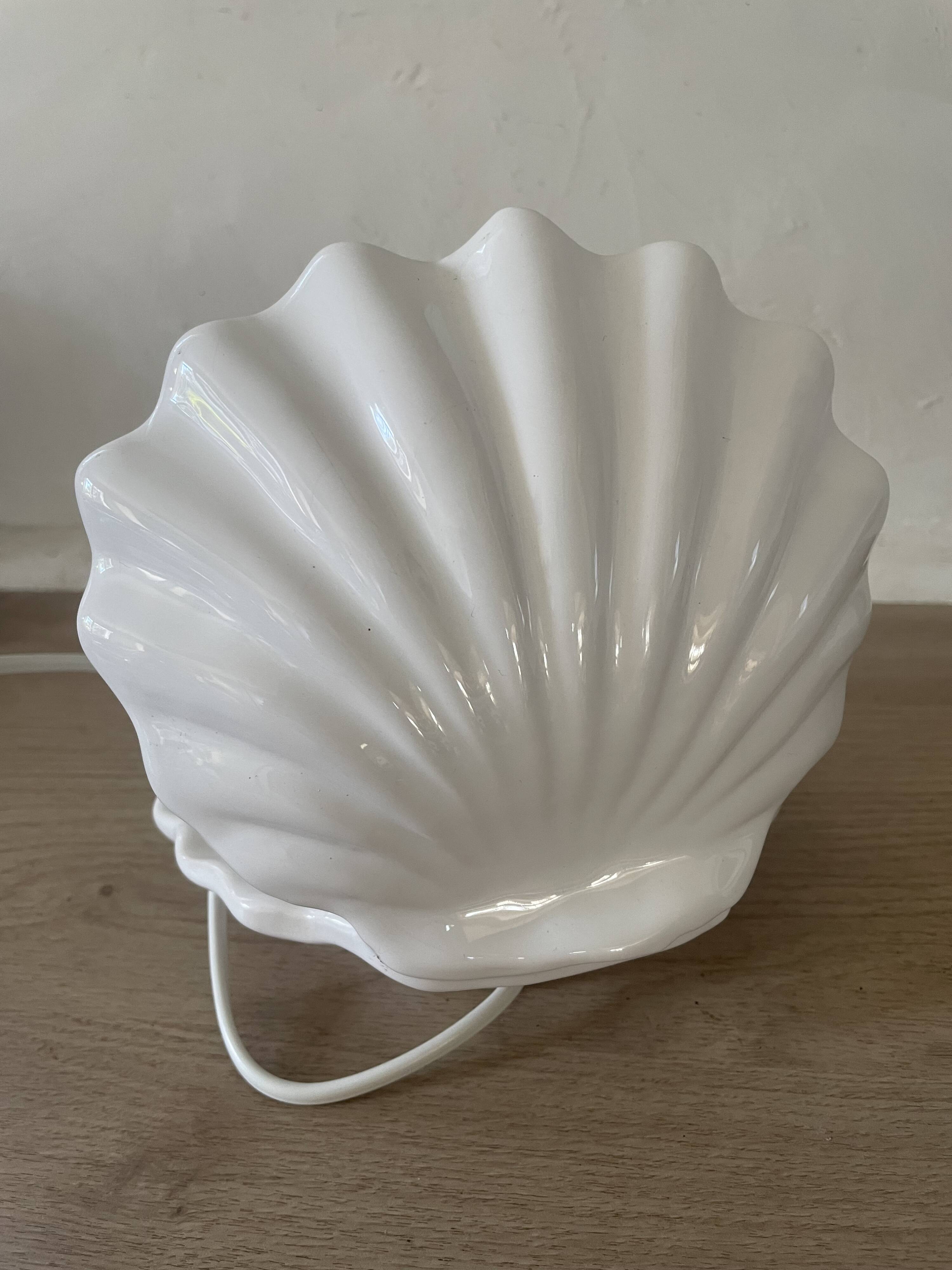 Lampe  coquillage céramique et opaline 70´s