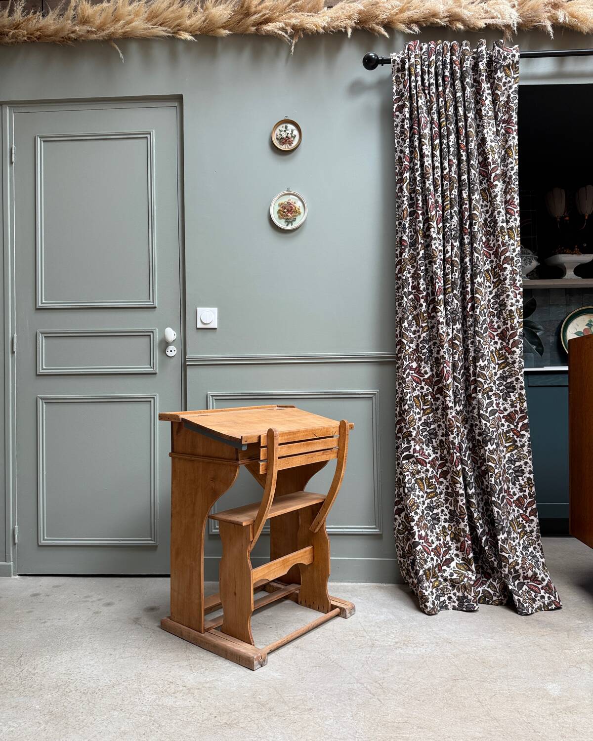 Bureau enfant avec chaise rétractable