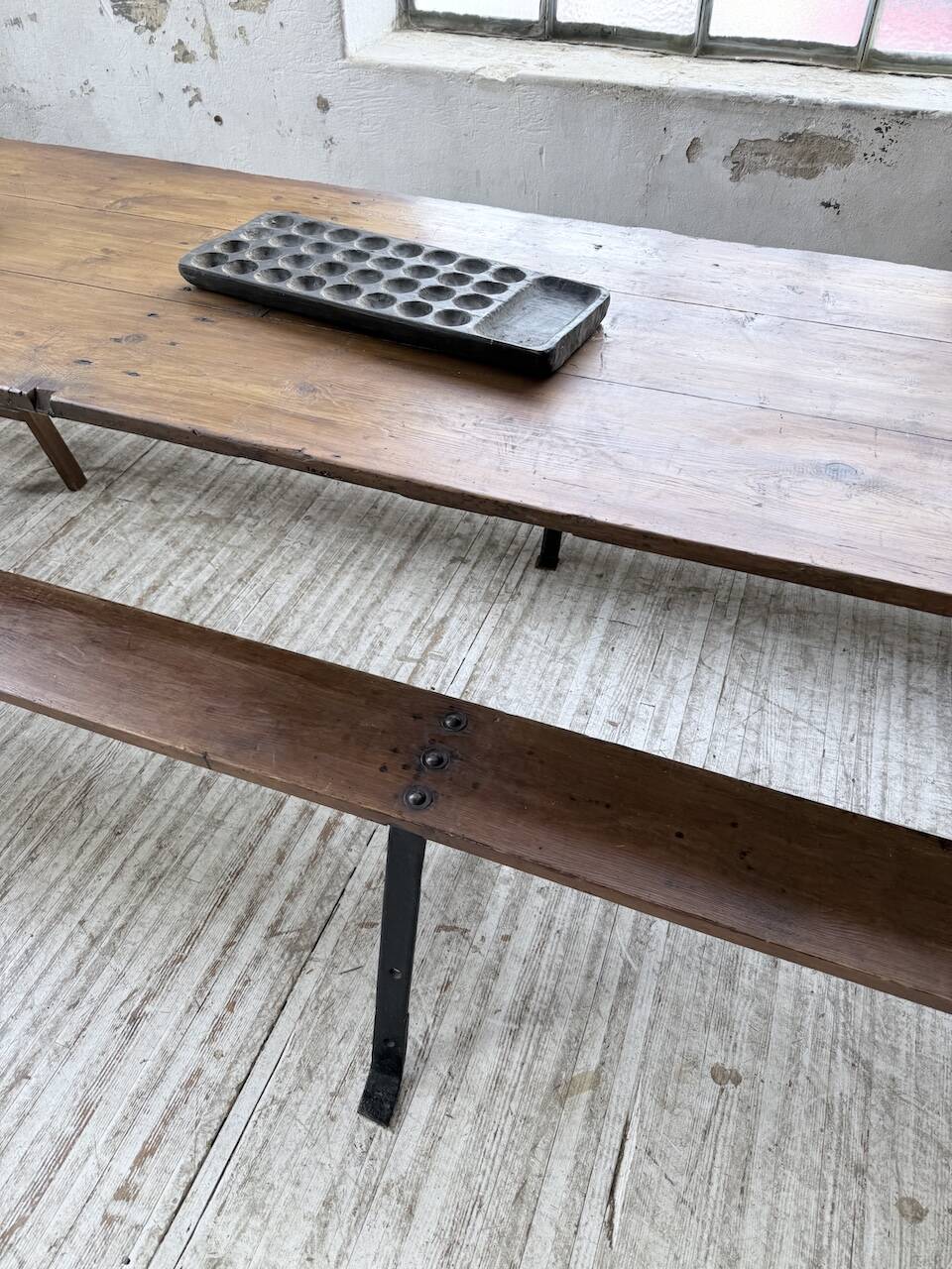 XXL trestle farm table 4m and its benches