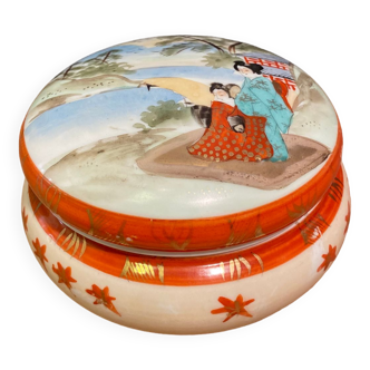 Porcelain candy box China, Japan