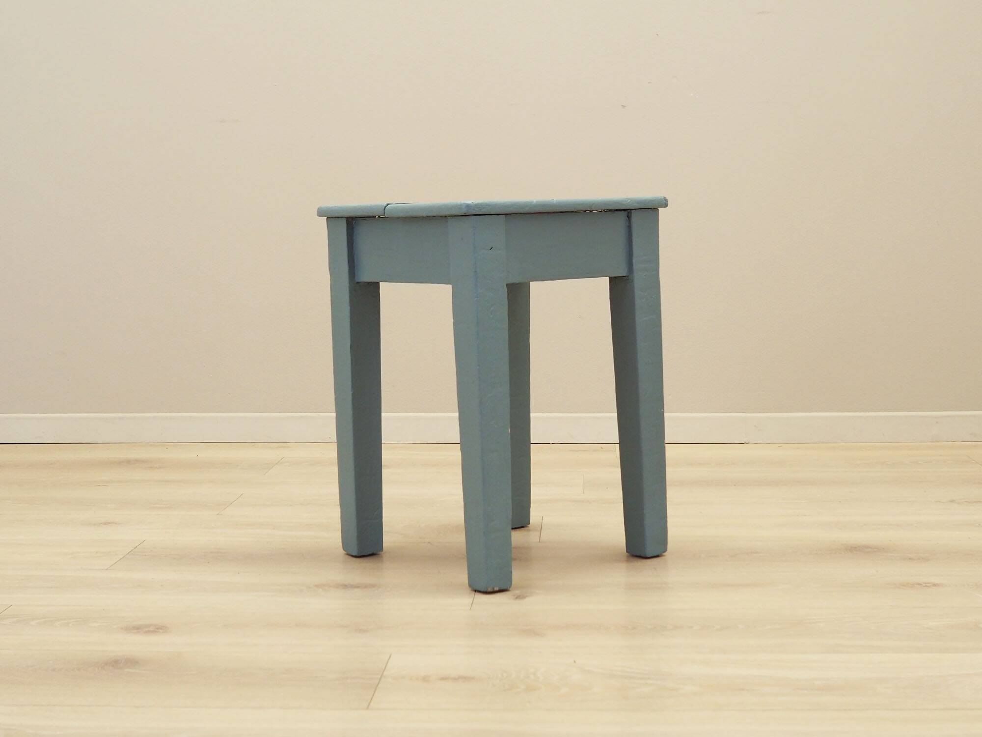 Pine stool, Danish design, 1950s, manufacture: Denmark