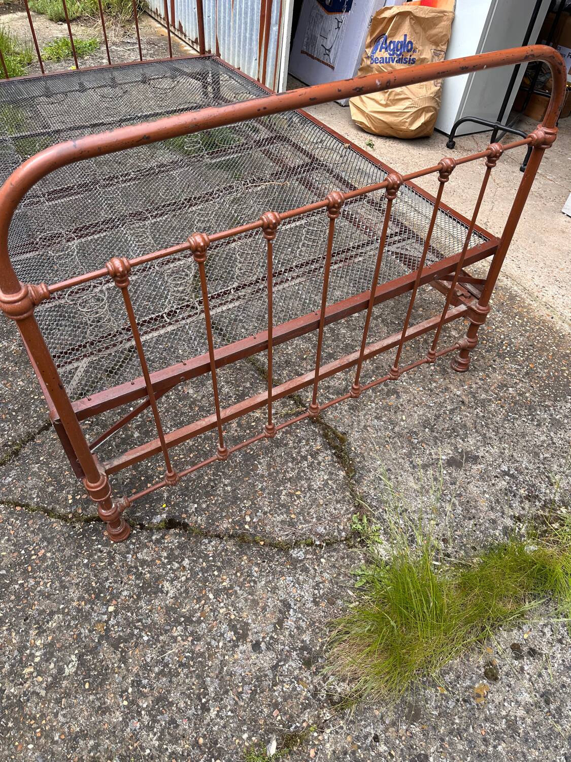 Metal bed with box spring