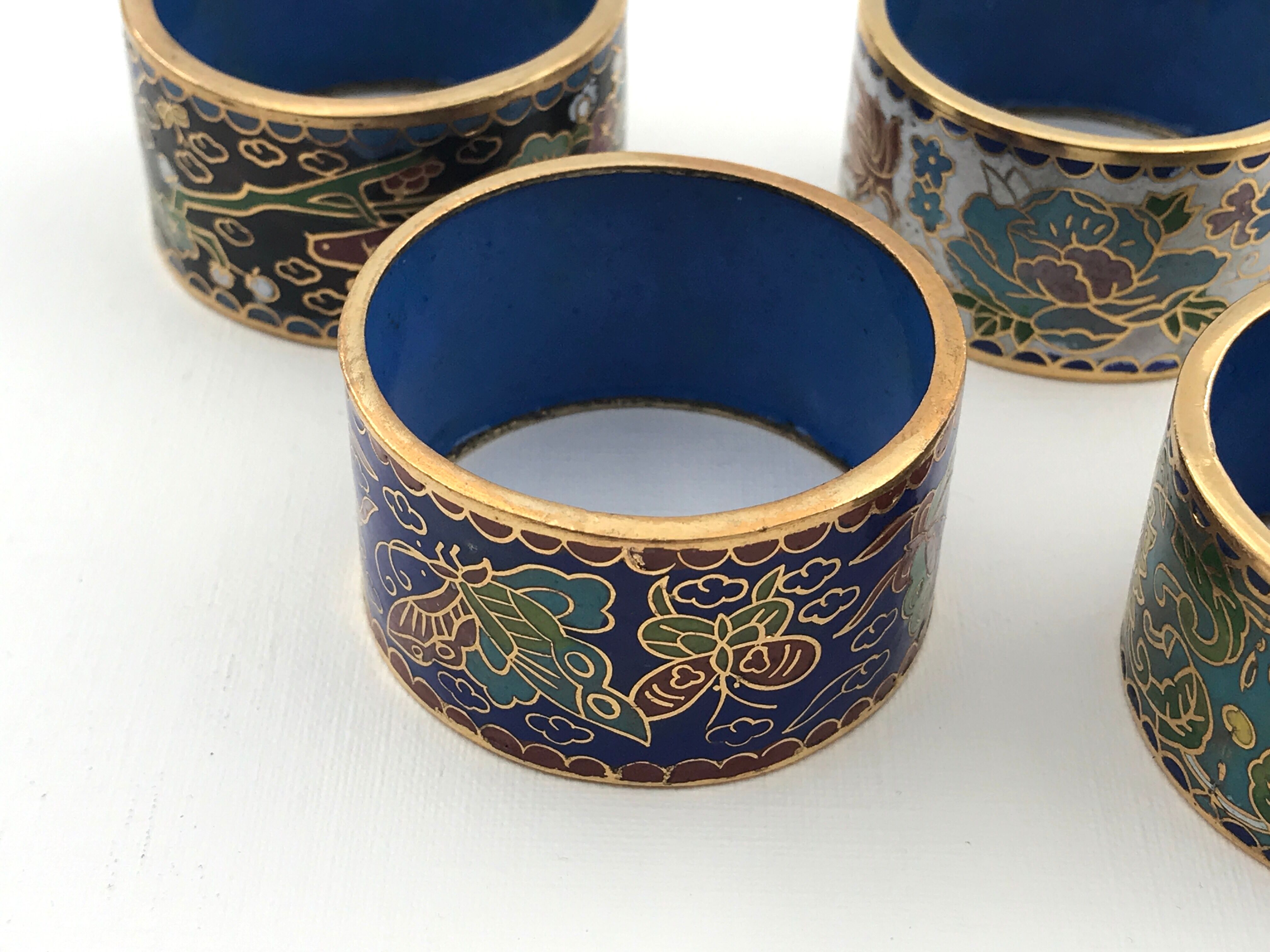 China, 4 rounds of vintage towels in cloisonné enamels/napkin ring cloisonné enamels