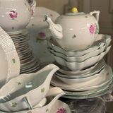 Large porcelain service, Tertia model, Herend, early 20th century, approximately 200 pieces