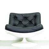 Lounge chair model f976 by G. Harcourt for Artifort