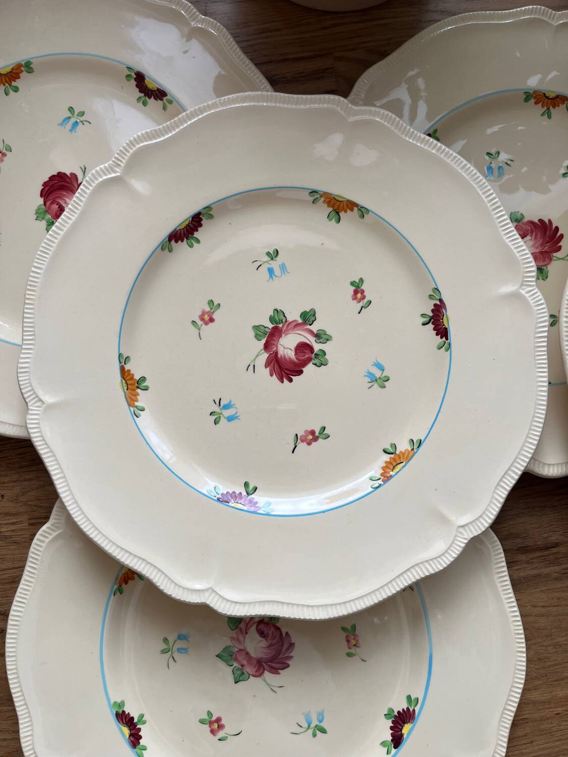 Longchamp Marie-Thé flat plates in earthenware