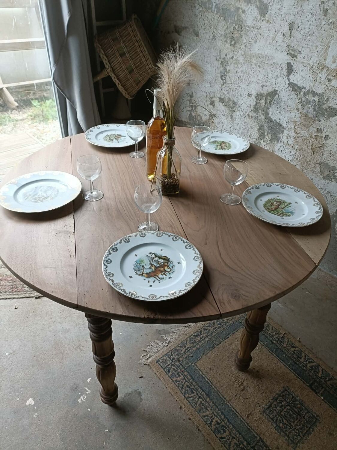 Round table