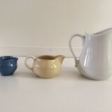 Set of 3 vintage pastels ceramic pitchers
