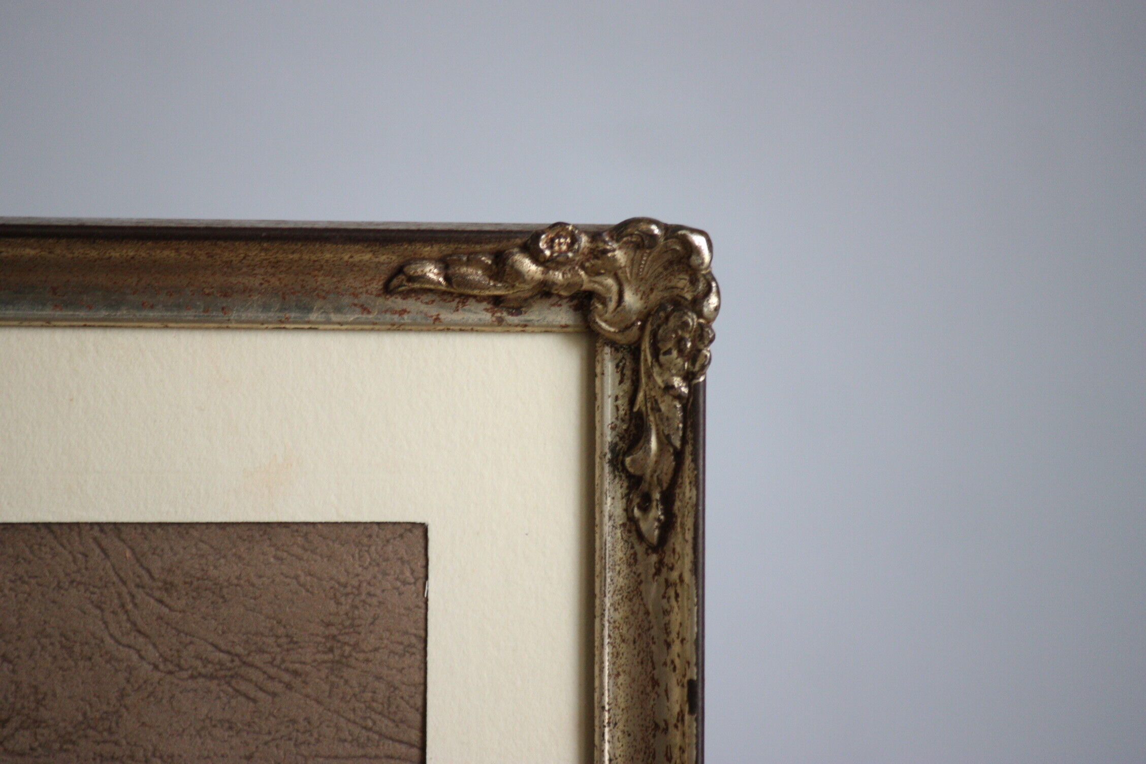 Baroque style photo frame