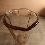 Pink glass "flower" vase