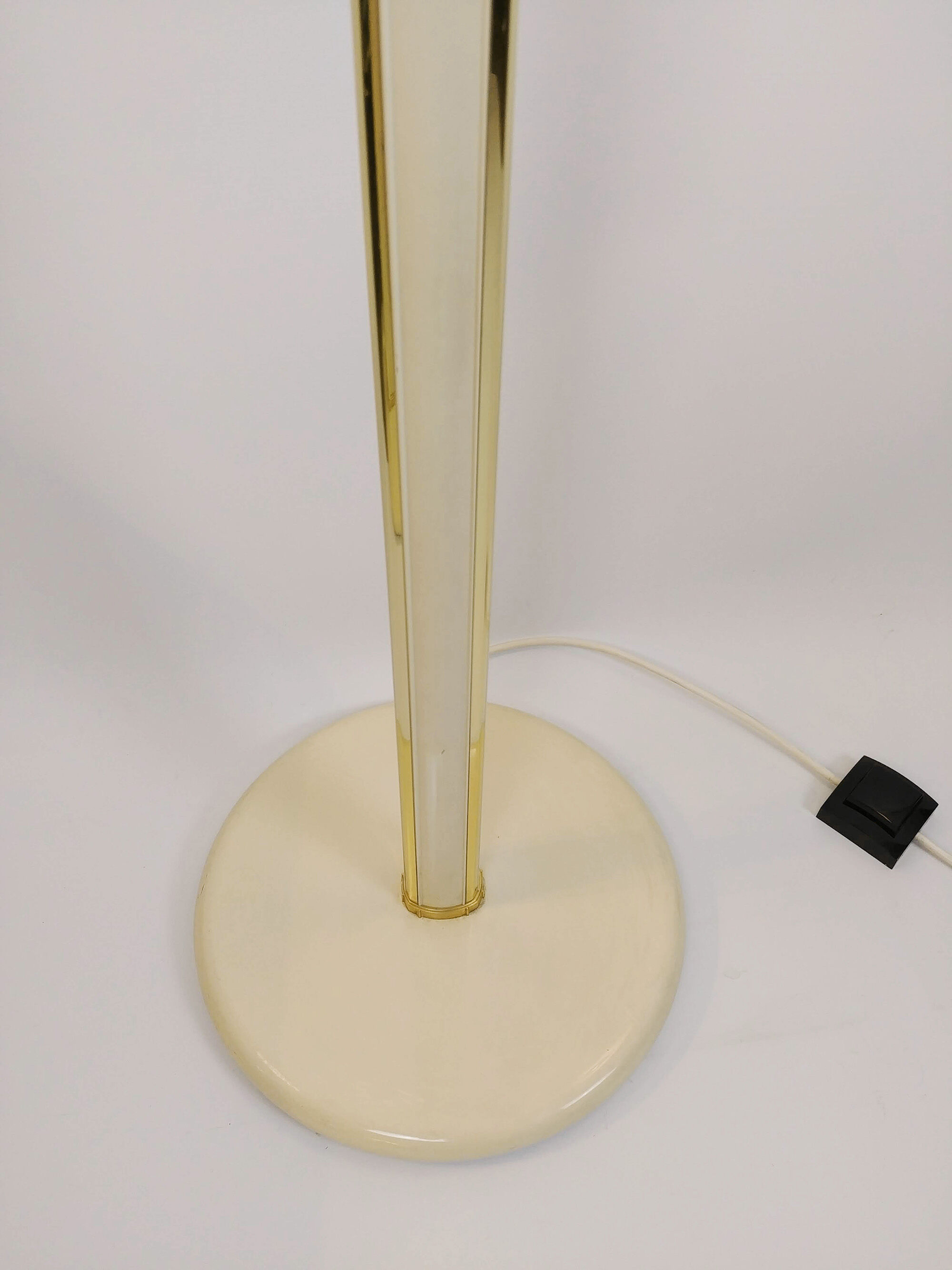 Pair of flexible lacquer and brass lamps, 1970 s