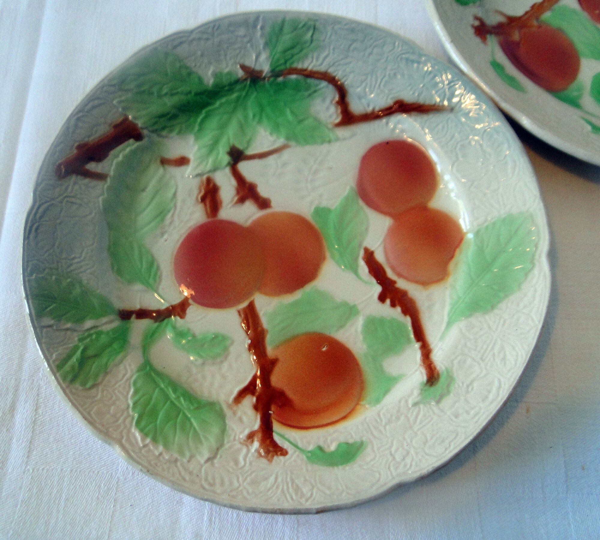 Lot 5 assiettes a dessert anciennes barbotine st clement decor peaches