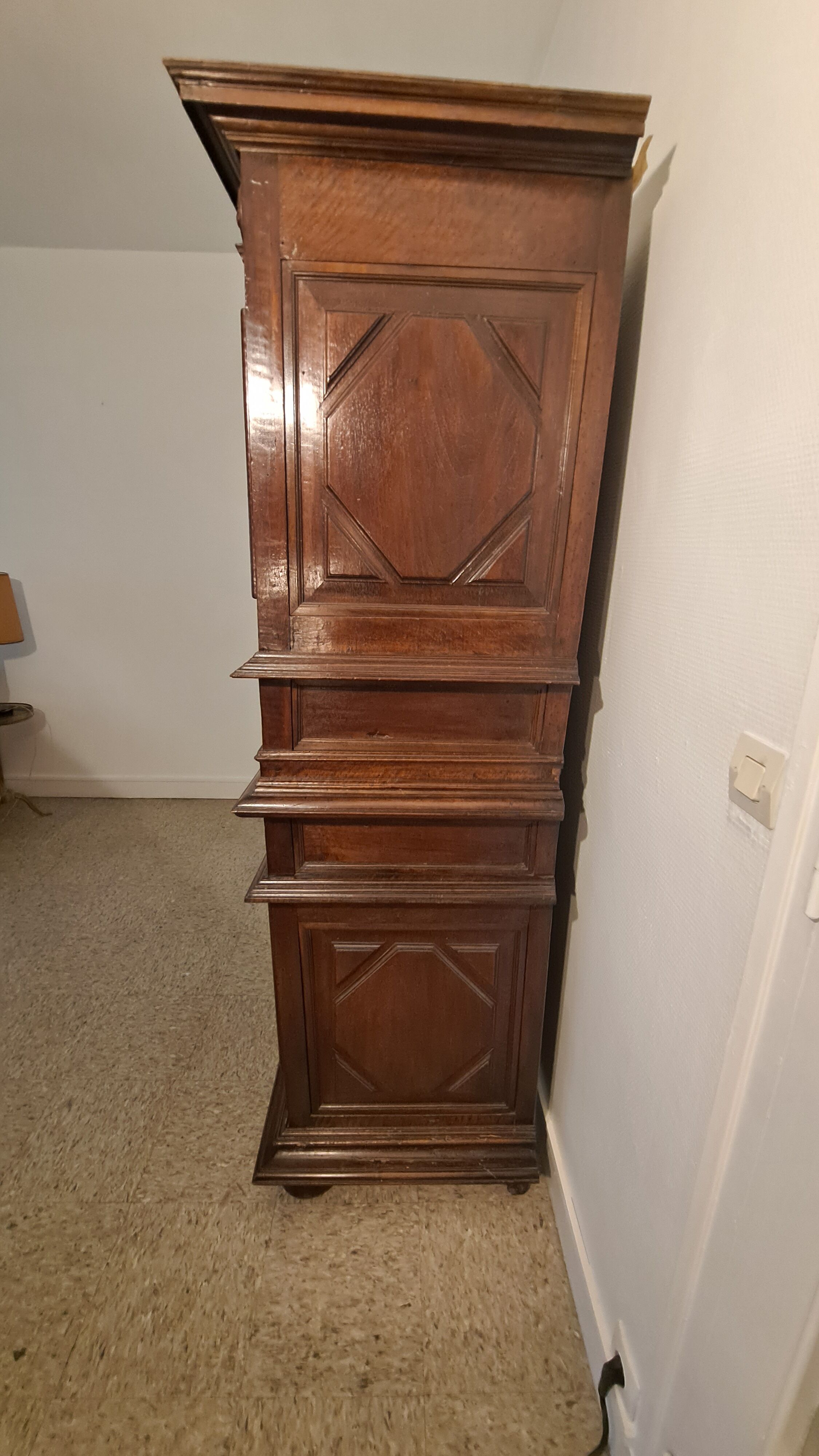 Double-body sideboard