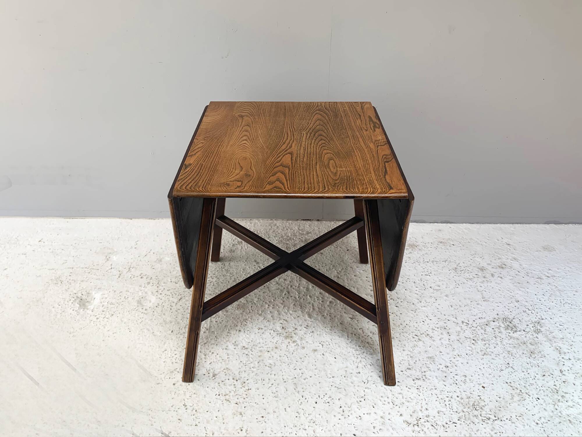 Ercol 1950’s ‘Old Colonial 377” Blue Label Drop Leaf Table