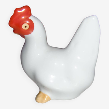 Petite poule en porcelaine blanche