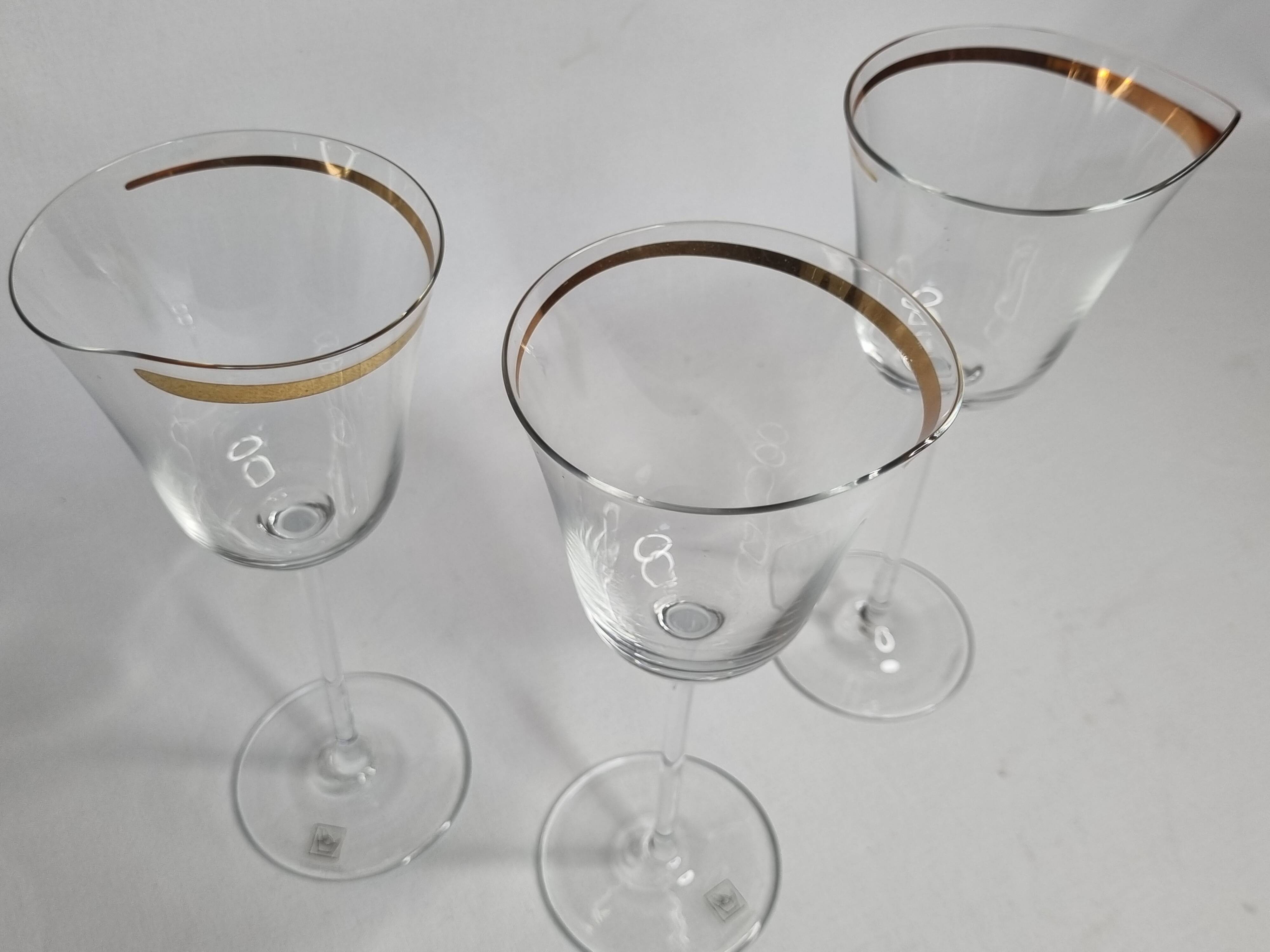 Trois verres à vin "tulipe" Villeroy et Boch vintage, 26 cm