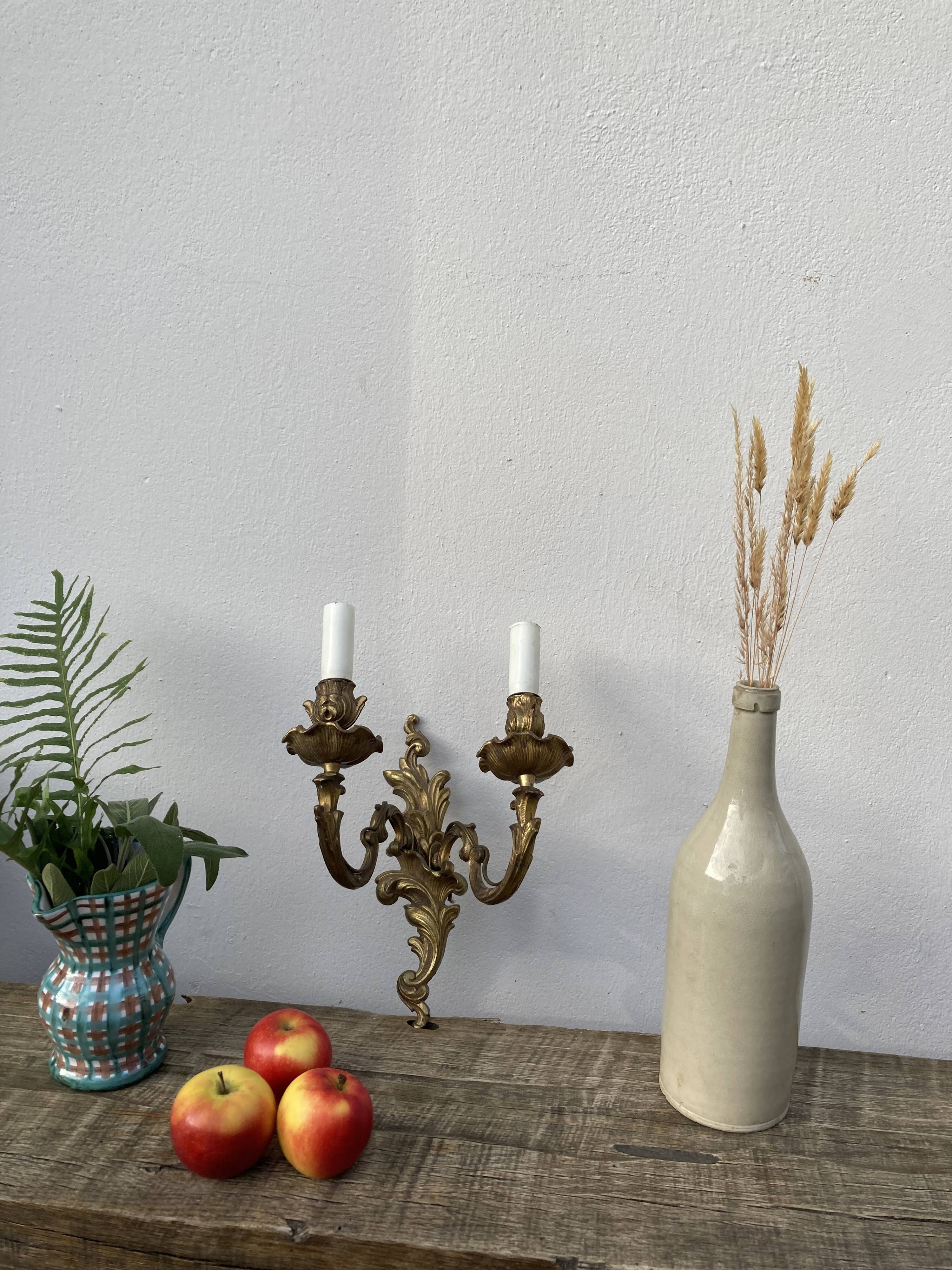 Wall lamp in gilded bronze style Louis XV rocaille with 2 branches