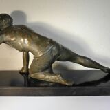 Sculpture régule Art Déco sur socle marbre J. De Roncourt