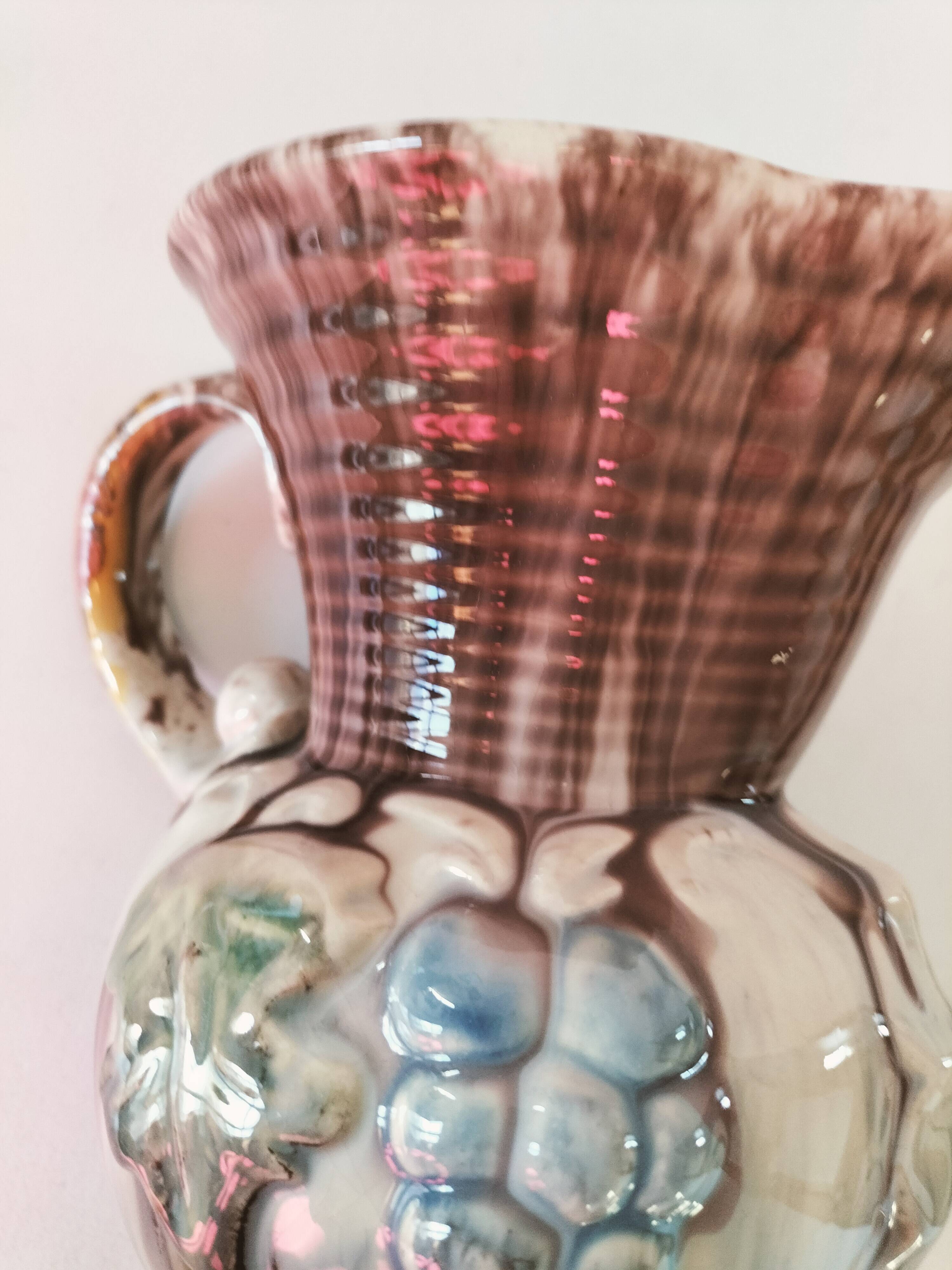 Pichet à glaçure ruisselante années 50