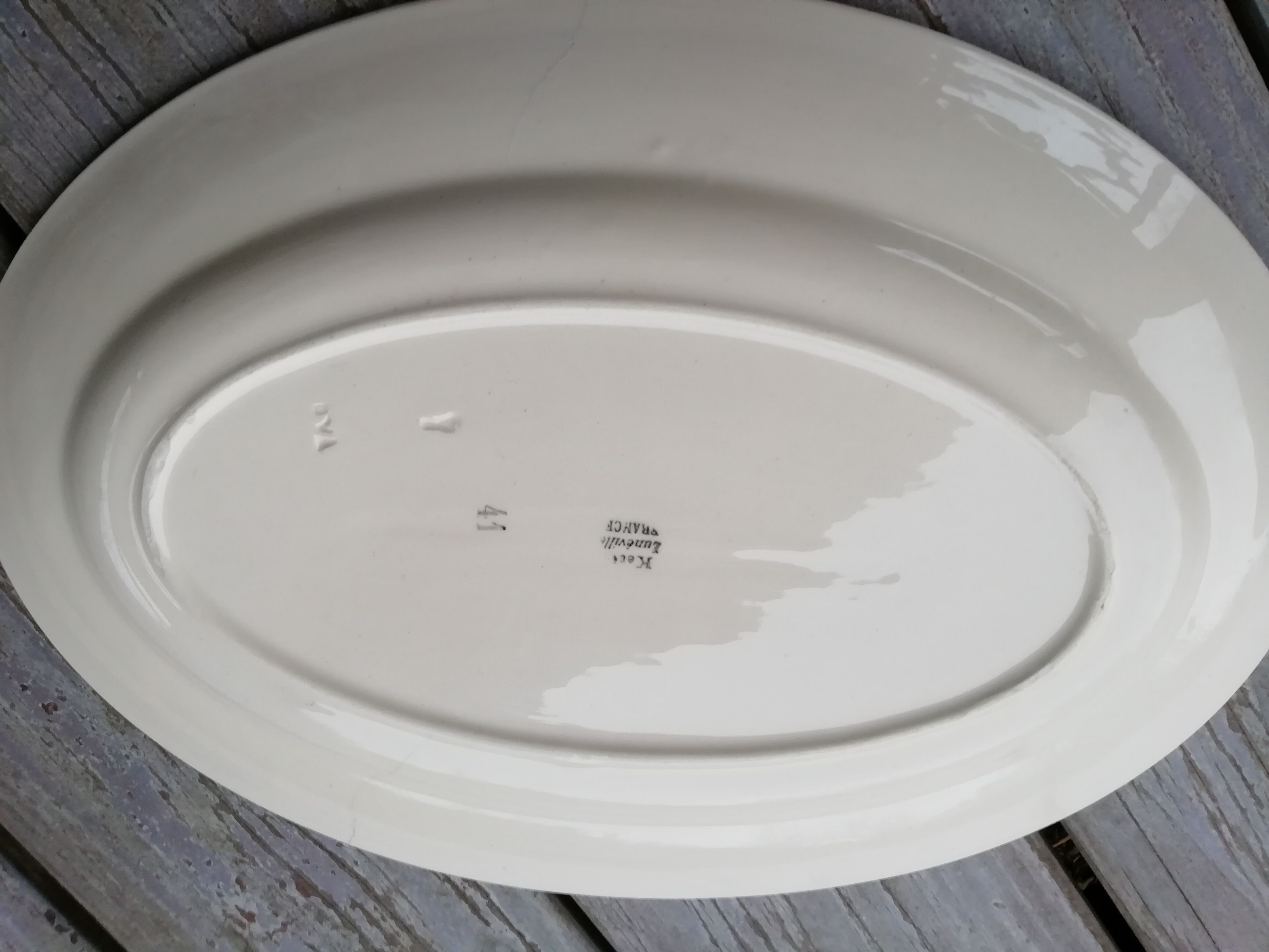 Lunéville pink oval décor dish