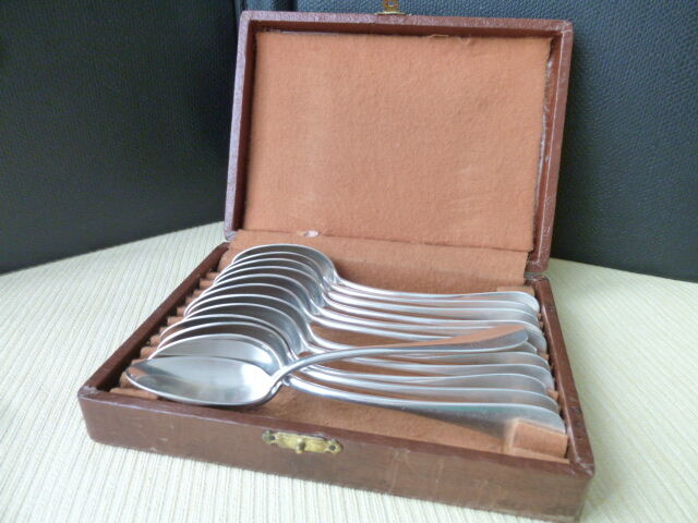 Box of 12 teaspoons in silver metal Metal White Model uniplat