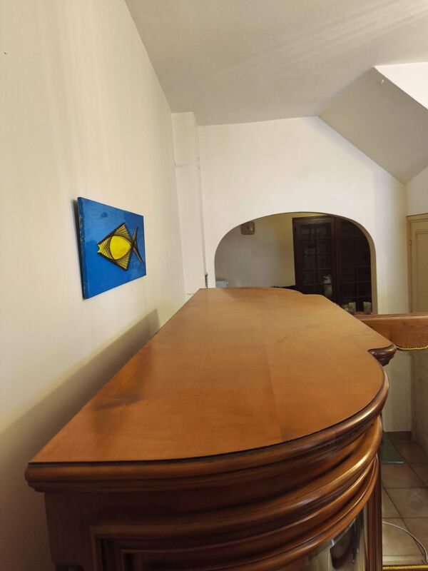 Argentier, vitrine en merisier massif