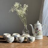 Teapot with stylized pink flower patterns brand Made in Korea H23