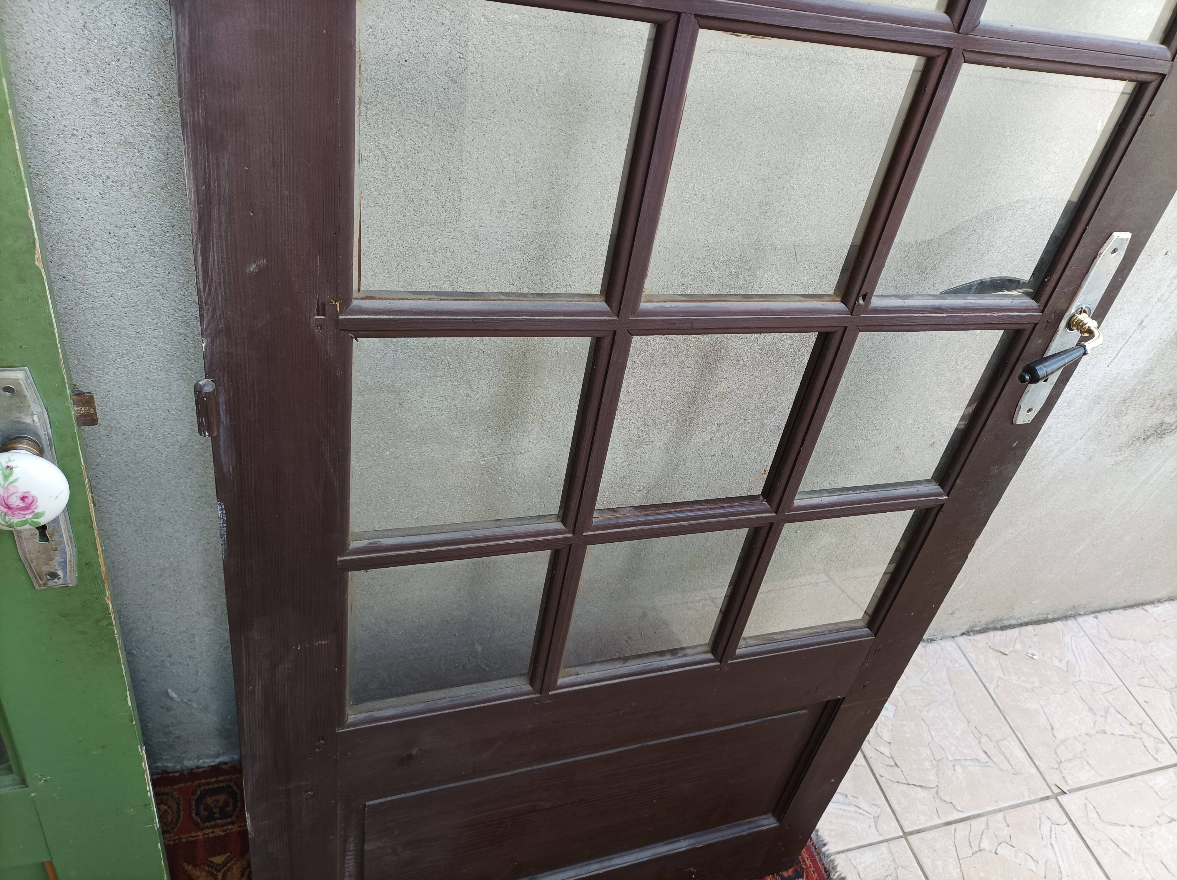 Set of 2 old doors