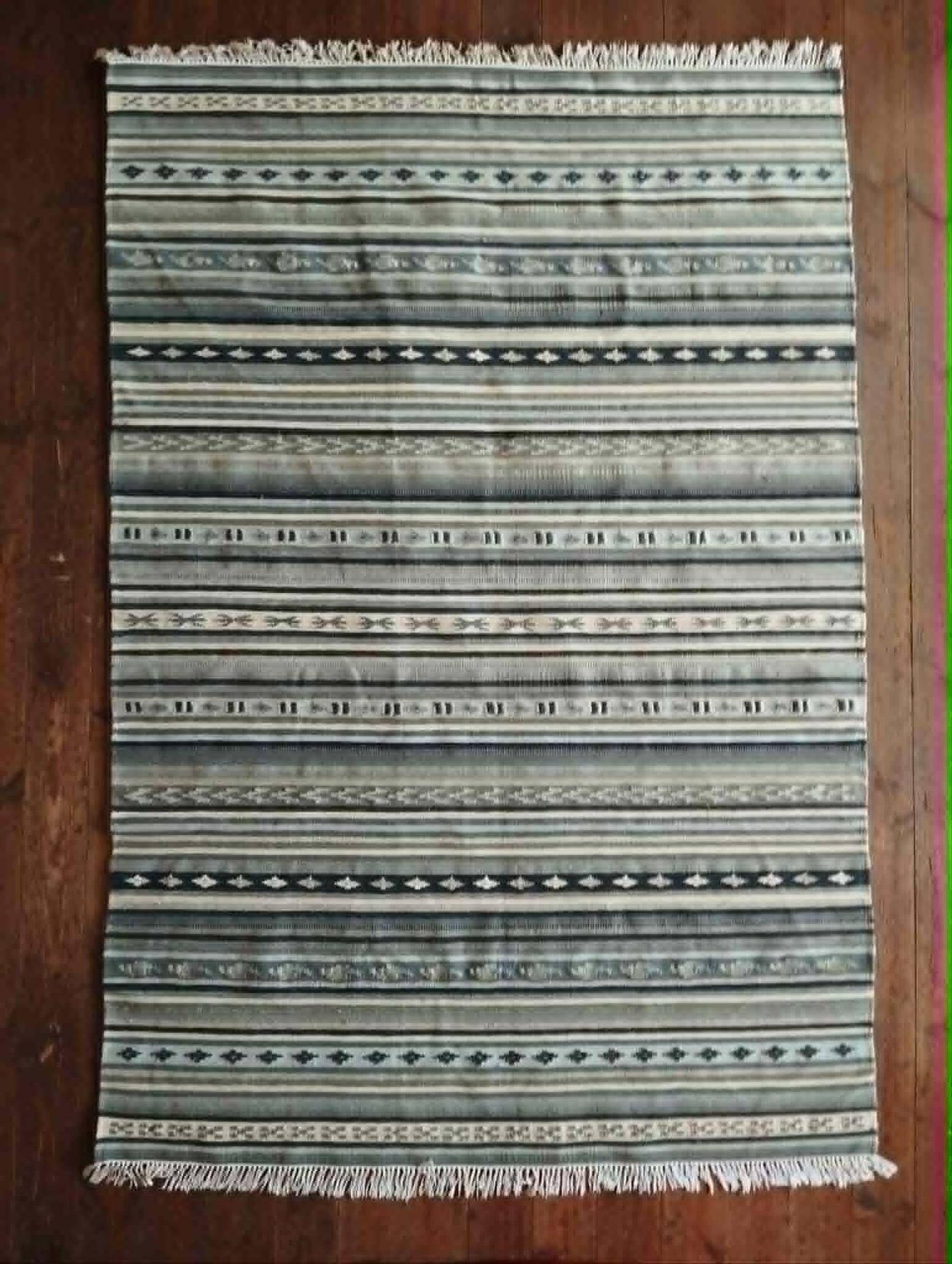 Kilim Kattrup India handmade 200x137cm