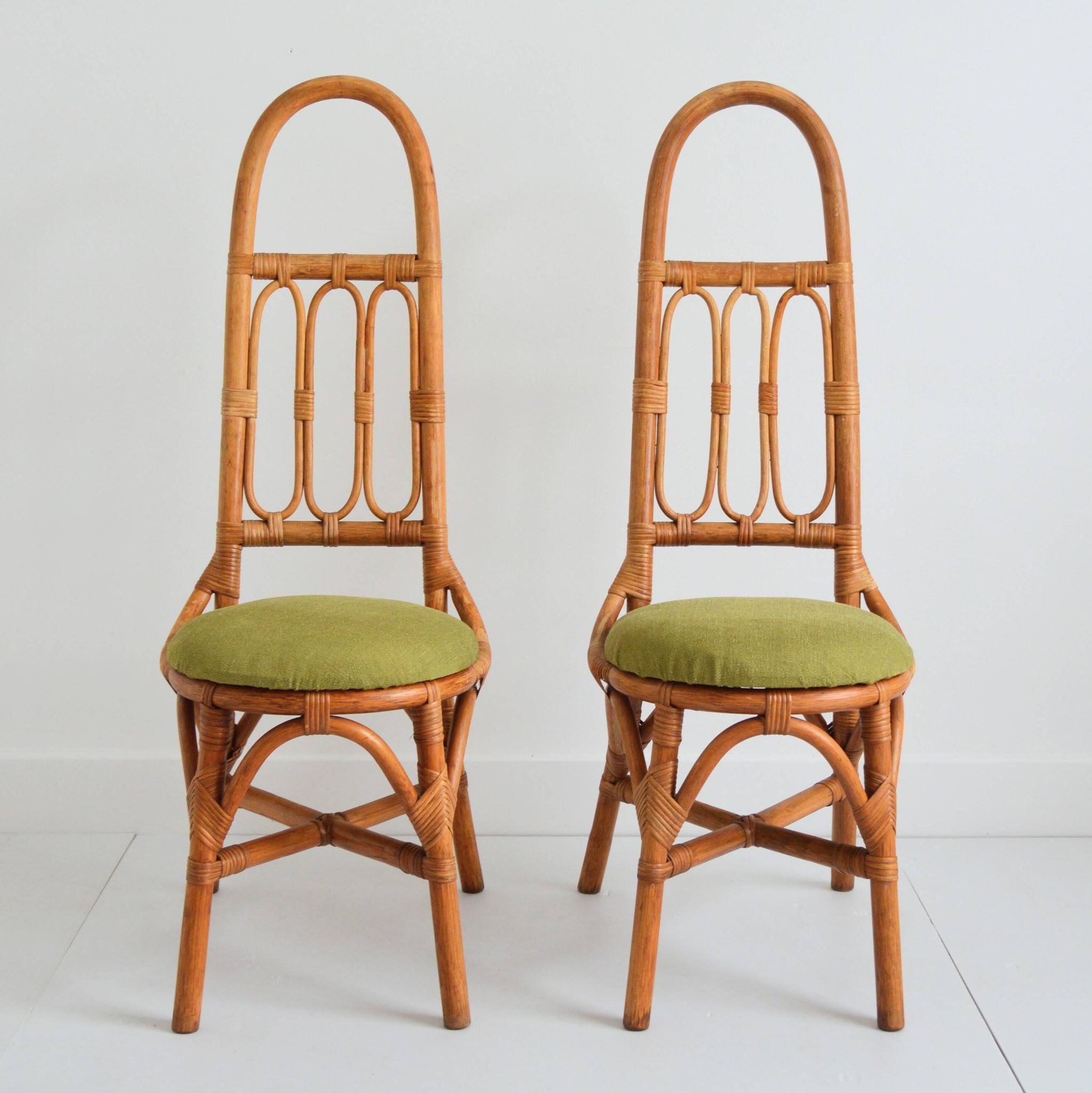 Pair of Italian high chairs in bamboo and rattan from the 1960s.