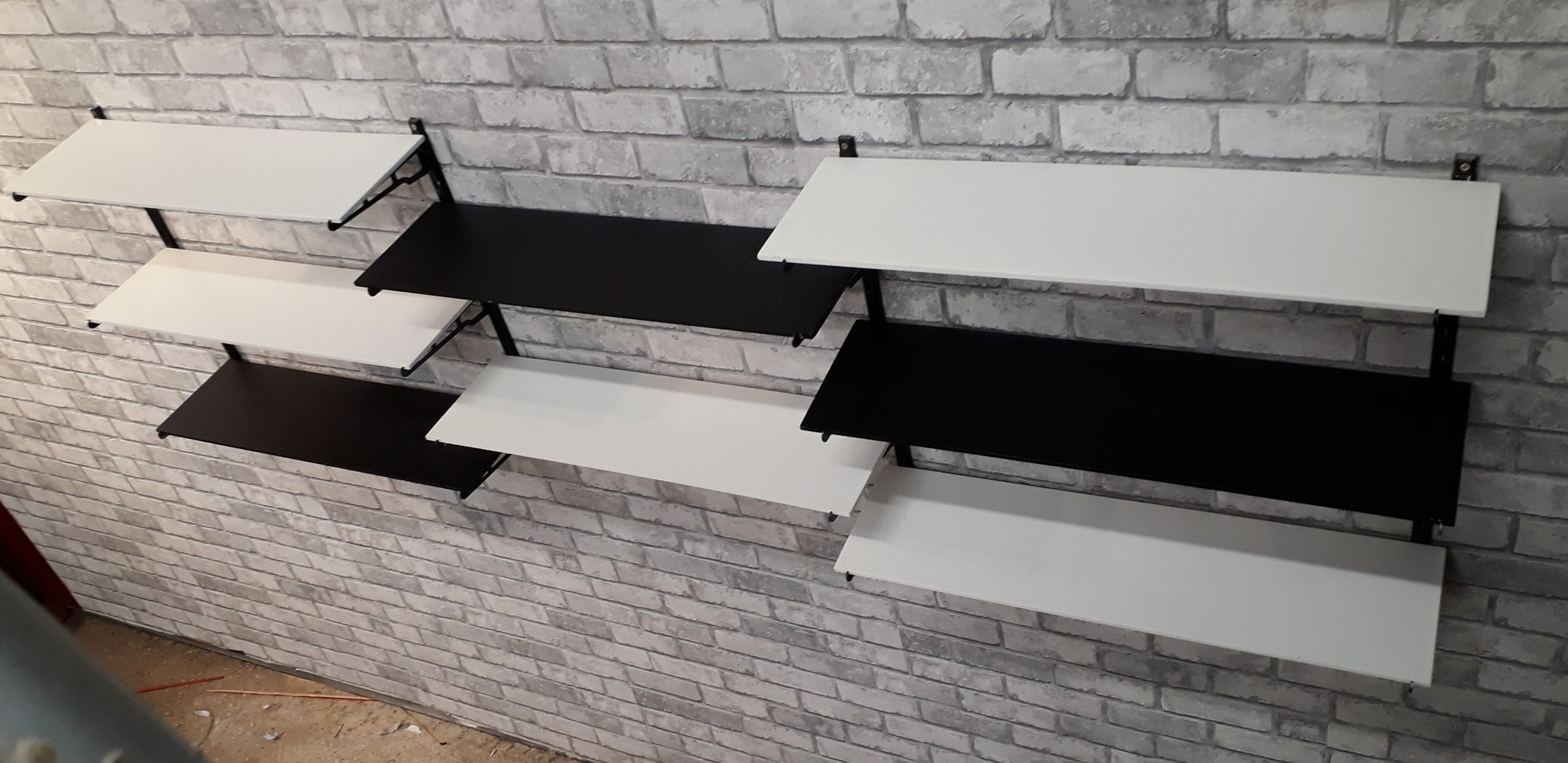 Wall shelf brand Multimueble 1975