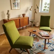 Pair of vintage armchairs with tapered legs from the 1950s.