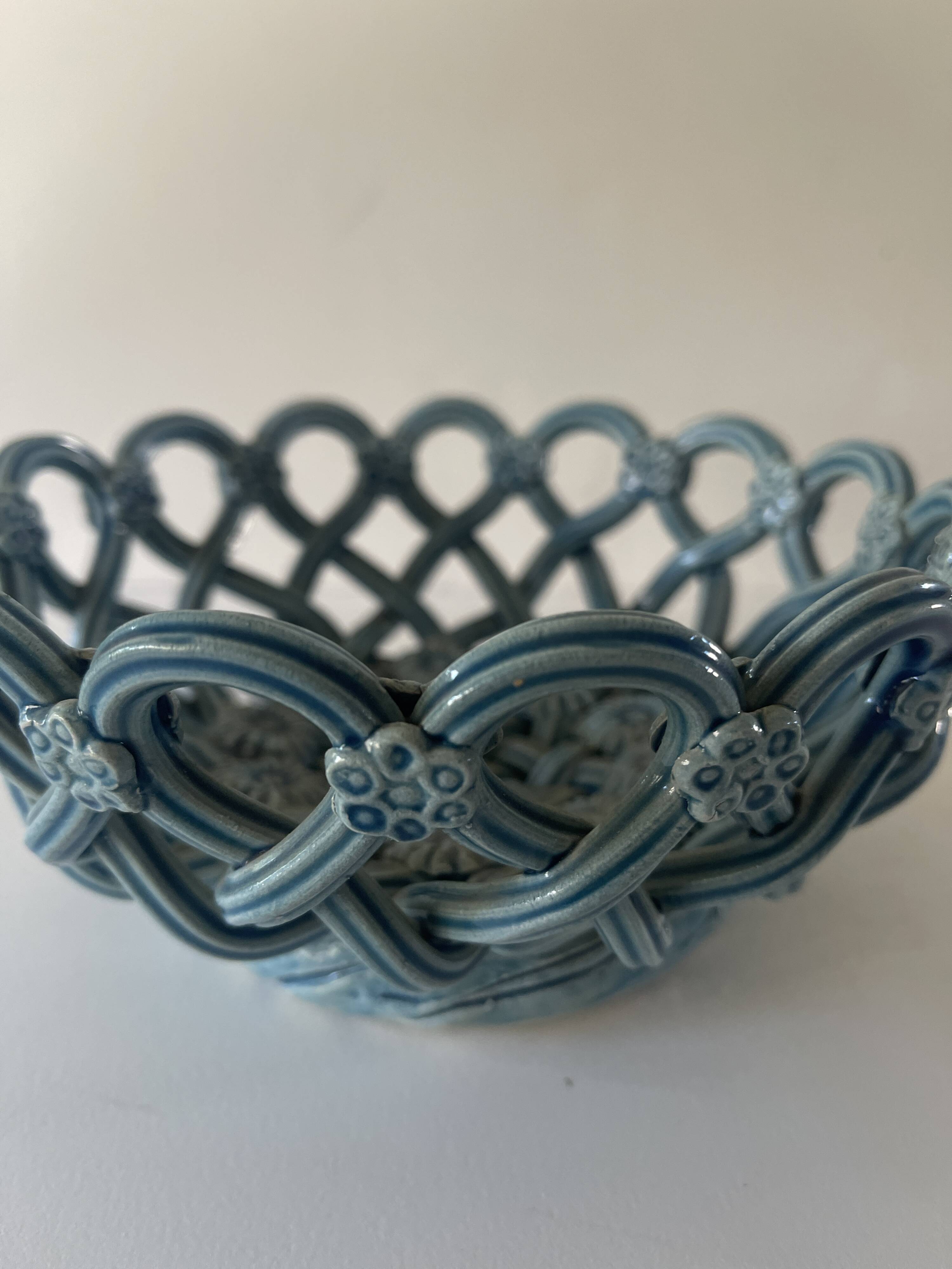Round braided ceramic bowl by Pichon Uzés